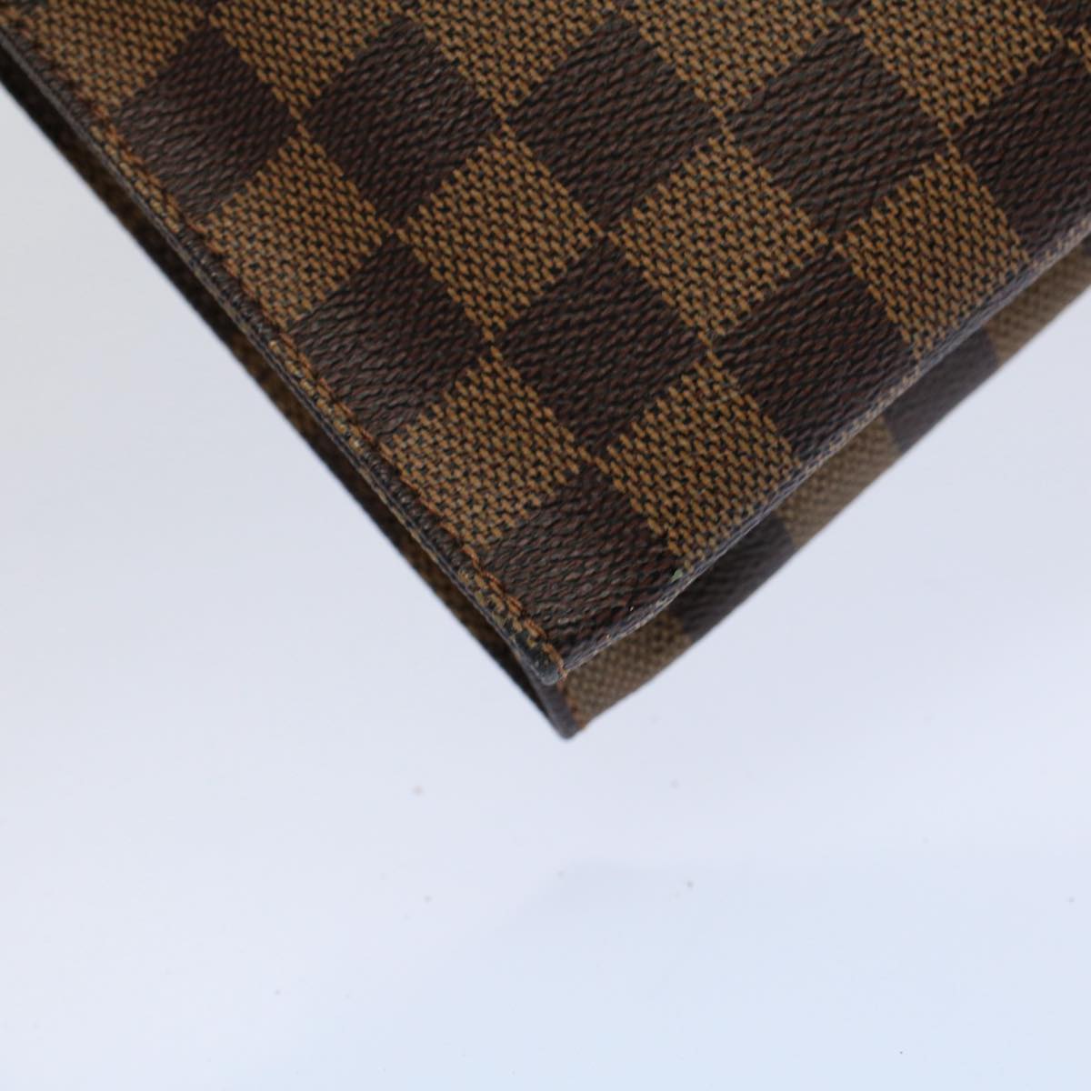 LOUIS VUITTON Damier Ebene Poche Toilette 26 Pouch N47543 LV Auth 59630