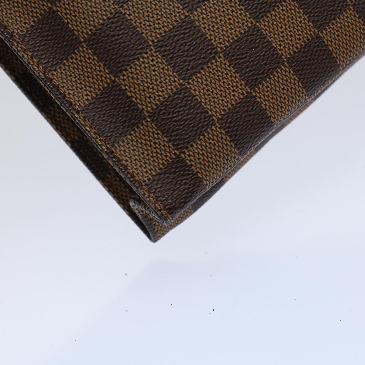 LOUIS VUITTON Damier Ebene Poche Toilette 26 Pouch N47543 LV Auth 59630