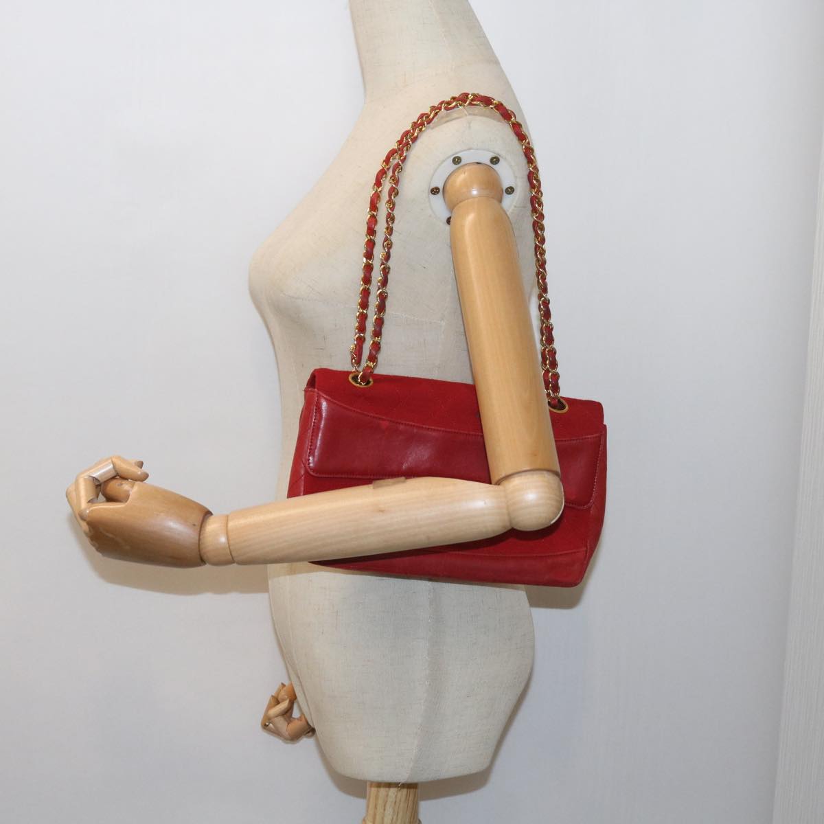 CHANEL Matelasse Chain Shoulder Bag Canvas Red CC Auth 59869A