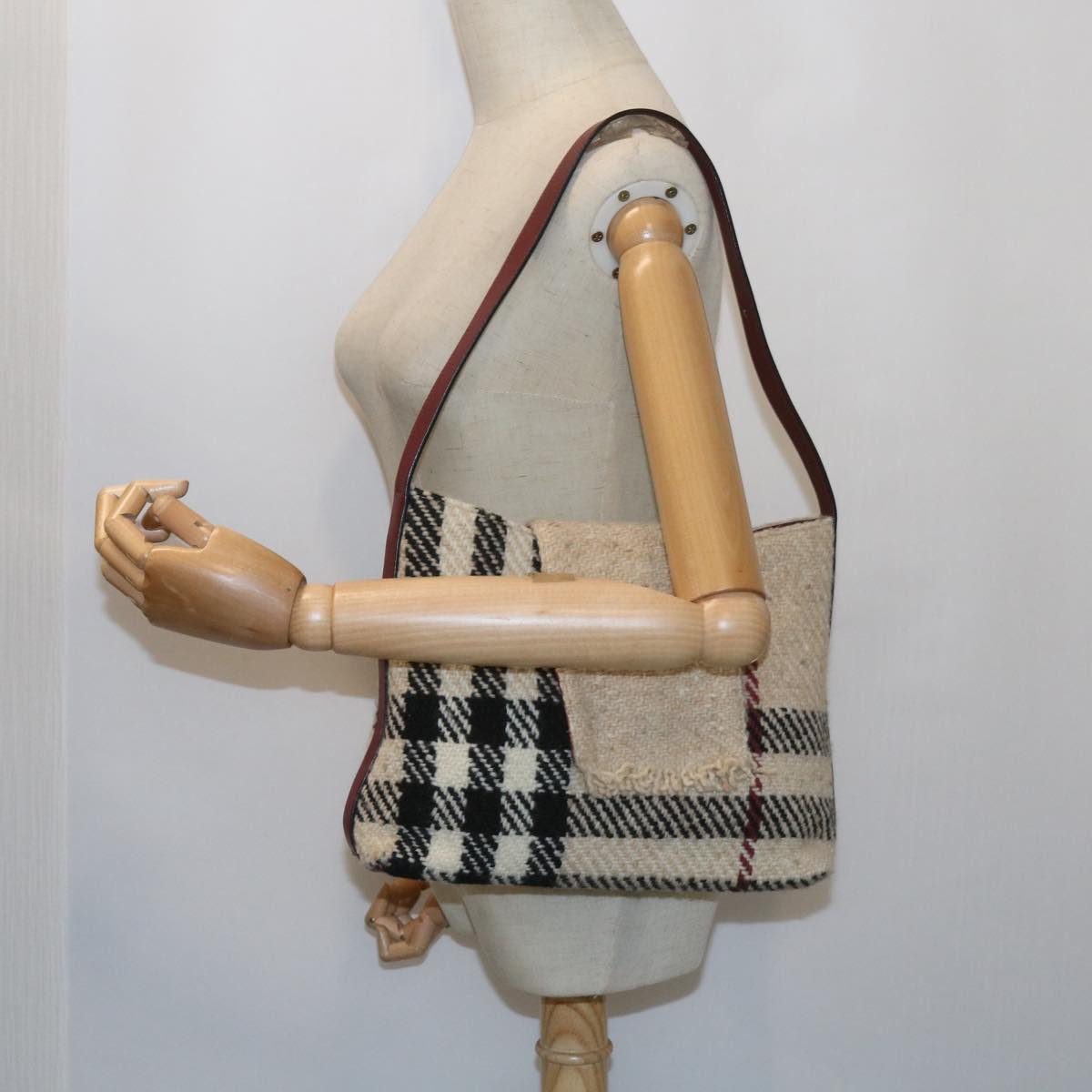 BURBERRY Nova Check Shoulder Bag Wool Beige Auth 59951