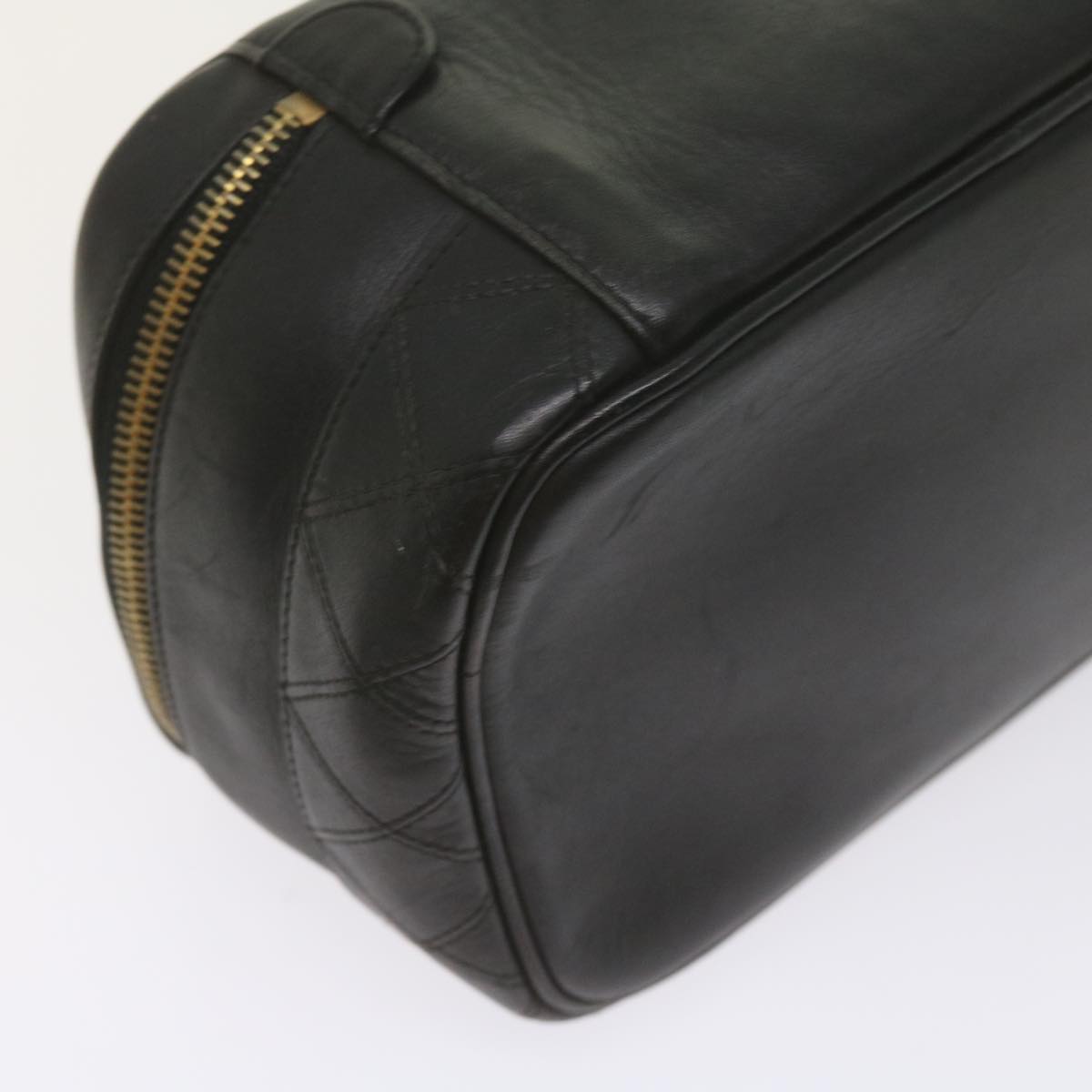 CHANEL Vanity Cosmetic Pouch Leather Black CC Auth 59984