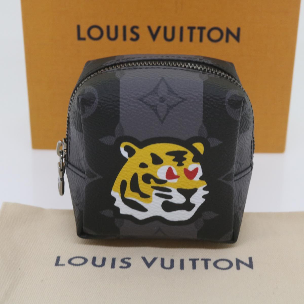 LOUIS VUITTON Monogram Eclipse Stripe NIGO Porte Cles Squared MP3224 Auth 60208S