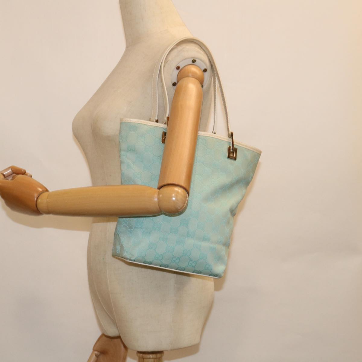 GUCCI GG Canvas Tote Bag Light Blue 002 1099 2404 Auth 60388