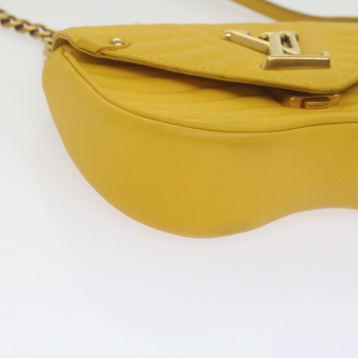LOUIS VUITTON New Wave Chain Bag PM Shoulder Bag Leather Yellow LV Auth 60852A
