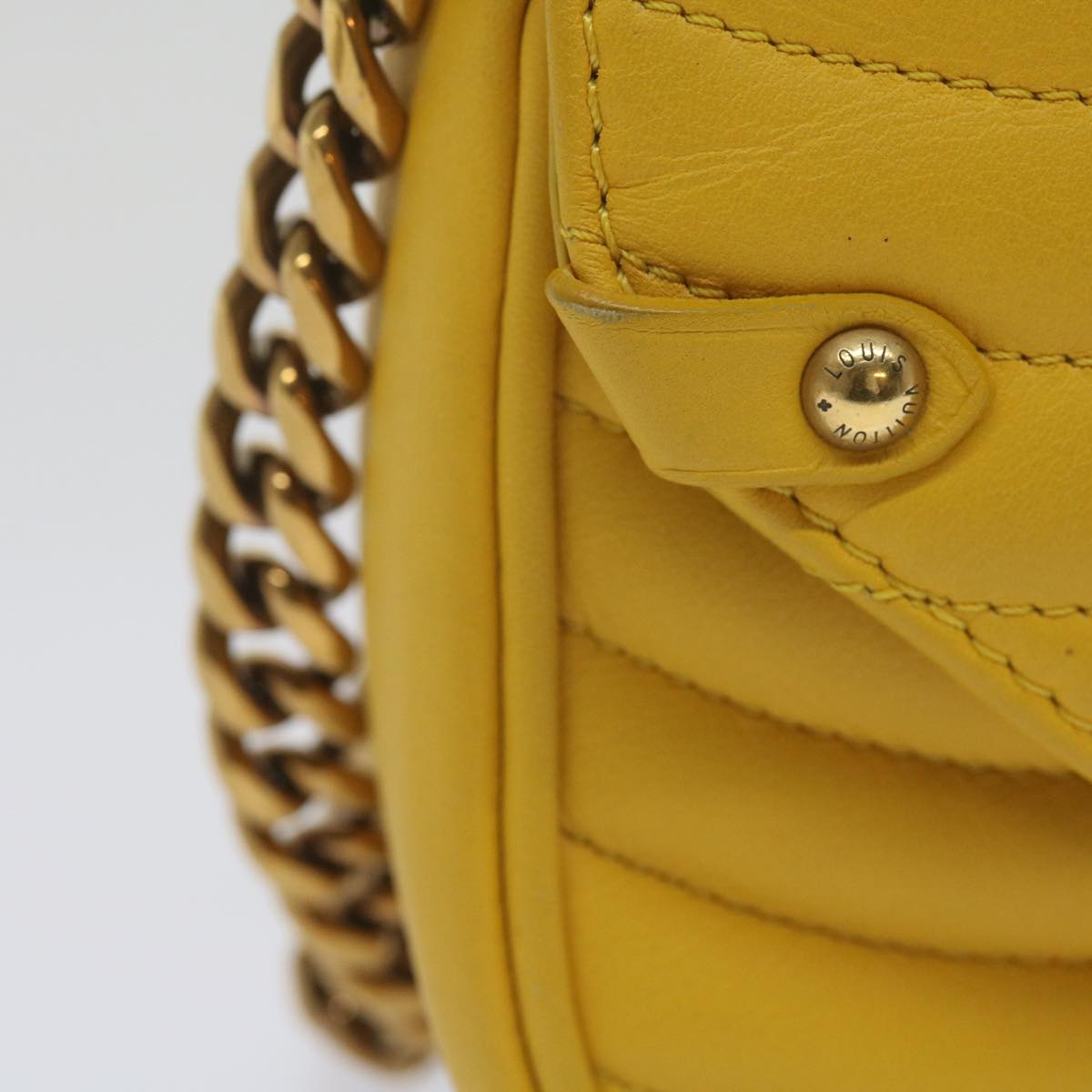 LOUIS VUITTON New Wave Chain Bag PM Shoulder Bag Leather Yellow LV Auth 60852A