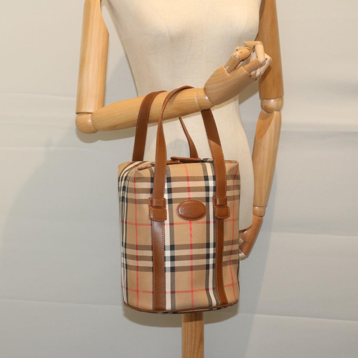 BURBERRY Nova Check Hand Bag Nylon Beige Auth 61050