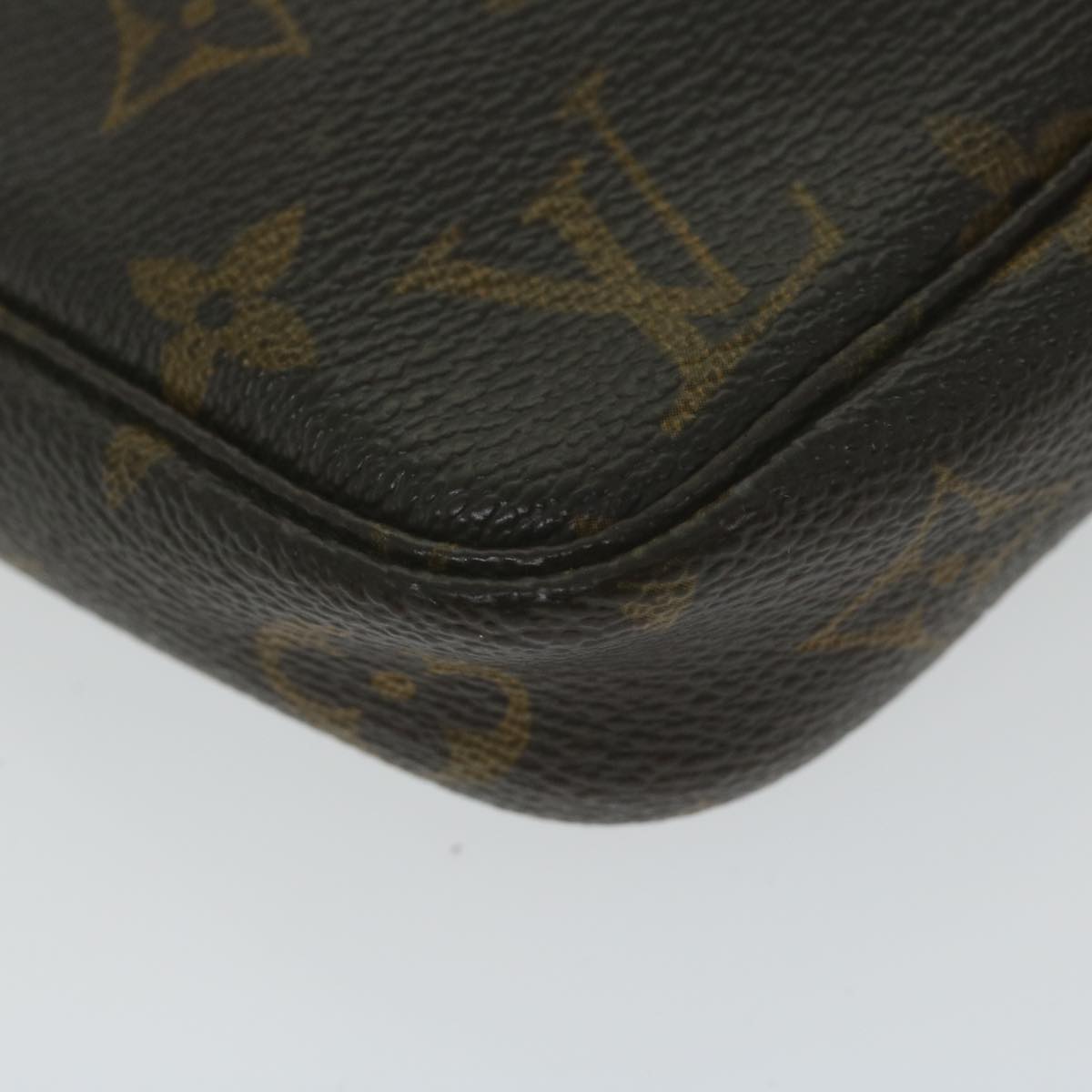 LOUIS VUITTON Monogram Pochette Accessoires Pouch M51980 LV Auth 61282