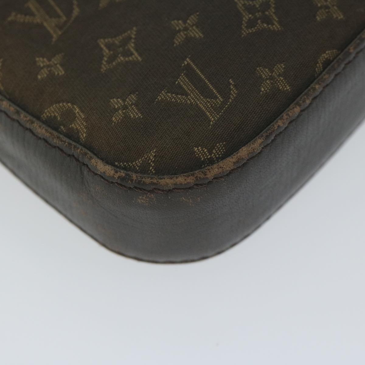 LOUIS VUITTON Monogram Idylle Pochette Accessoires Black Fuzan M60482 Auth 61288