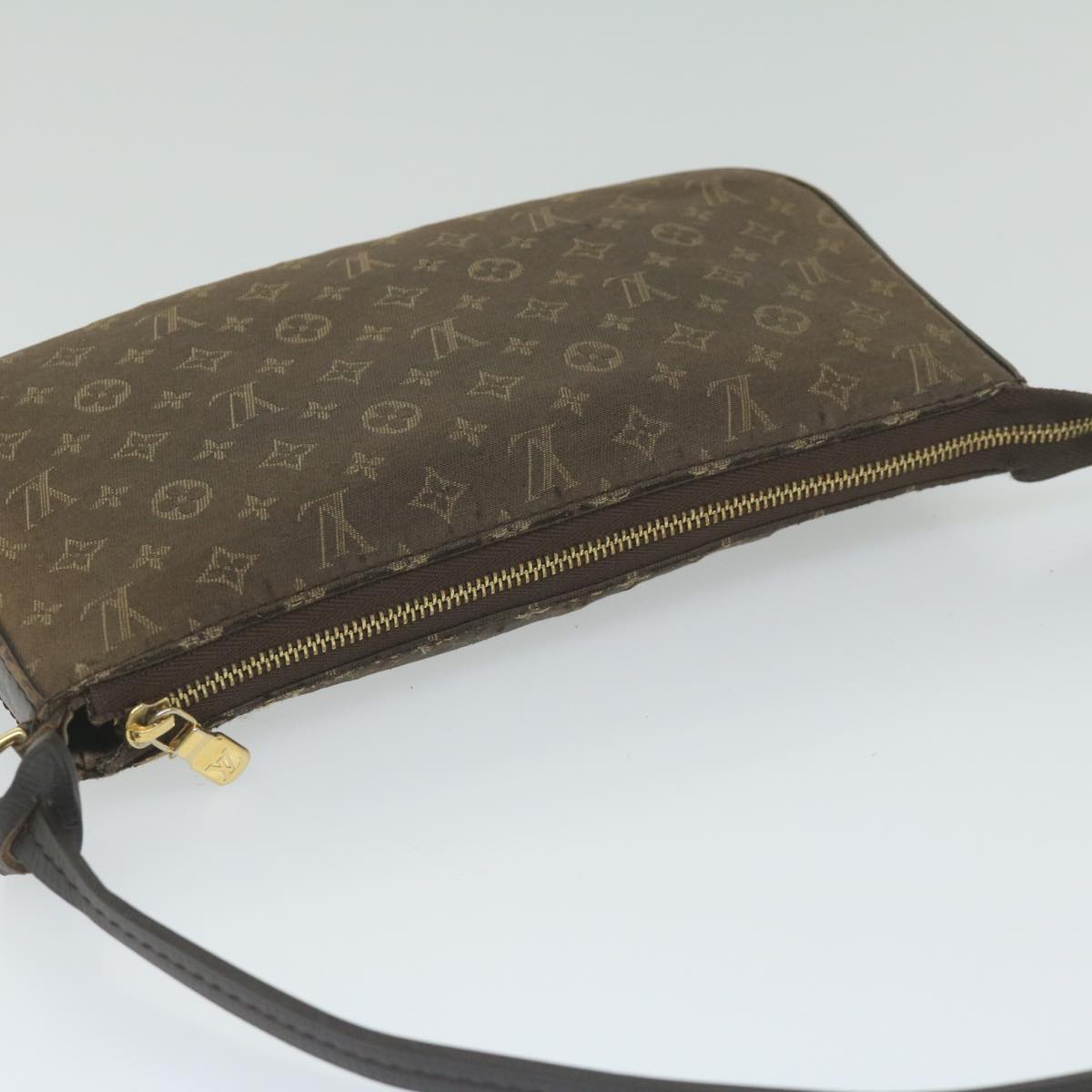 LOUIS VUITTON Monogram Idylle Pochette Accessoires Black Fuzan M60482 Auth 61288