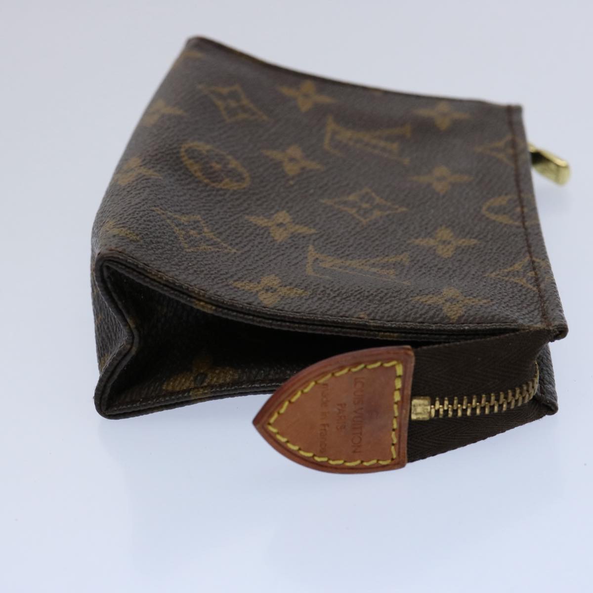 LOUIS VUITTON Monogram Poche Toilette 15 Pouch M47546 LV Auth 61290