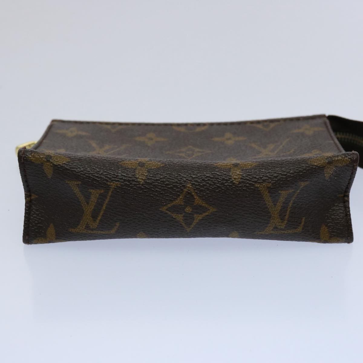 LOUIS VUITTON Monogram Poche Toilette 15 Pouch M47546 LV Auth 61290