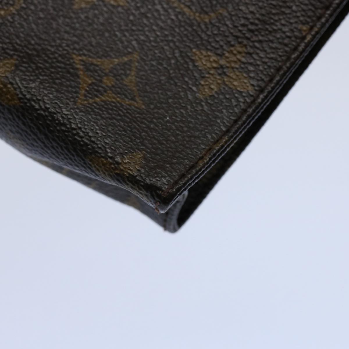 LOUIS VUITTON Monogram Poche Toilette 15 Pouch M47546 LV Auth 61290