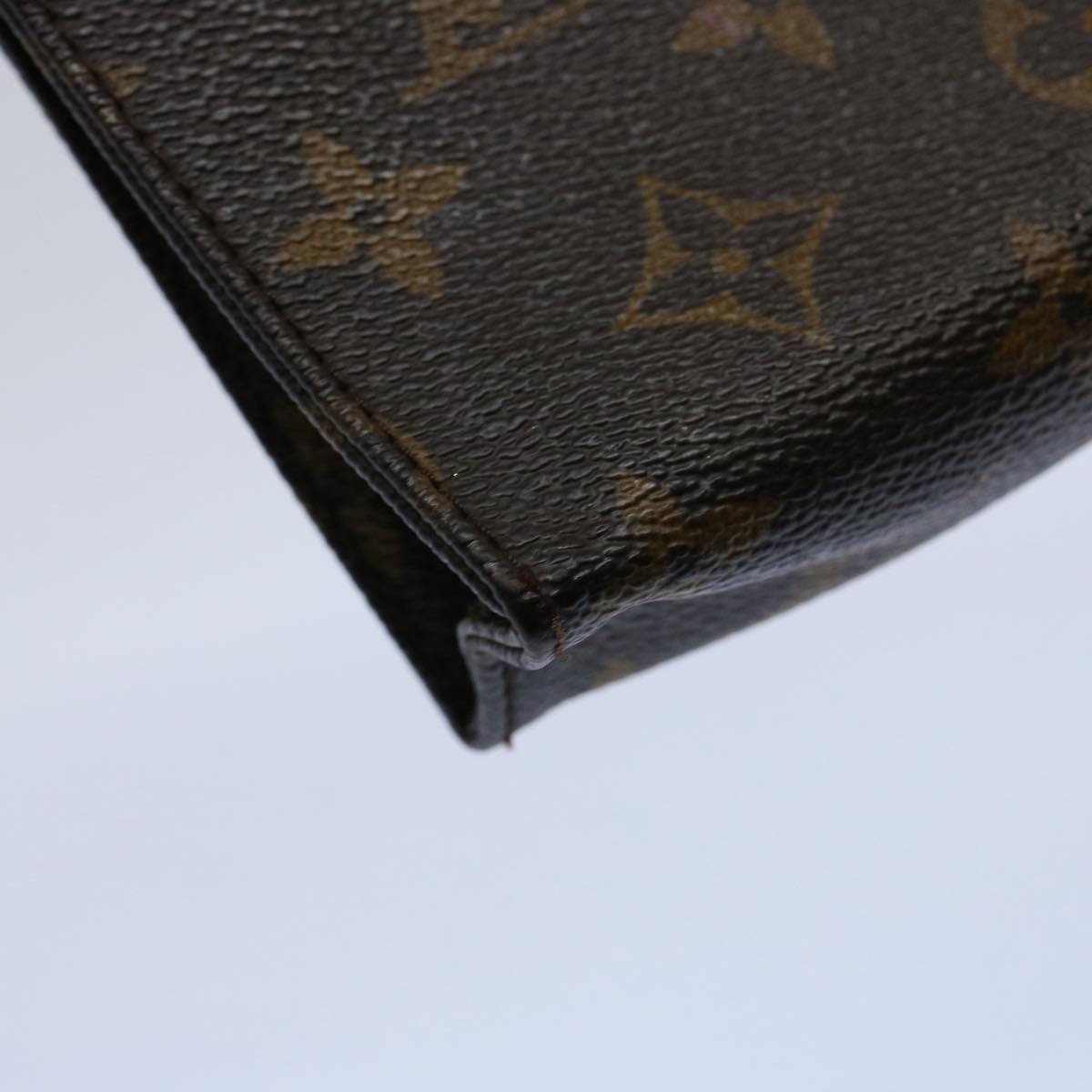 LOUIS VUITTON Monogram Poche Toilette 15 Pouch M47546 LV Auth 61290