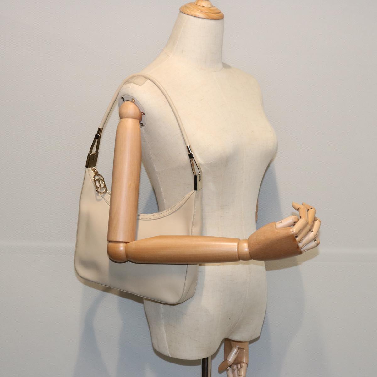 GUCCI Shoulder Bag Leather Outlet Cream 001 3812 Auth 61936