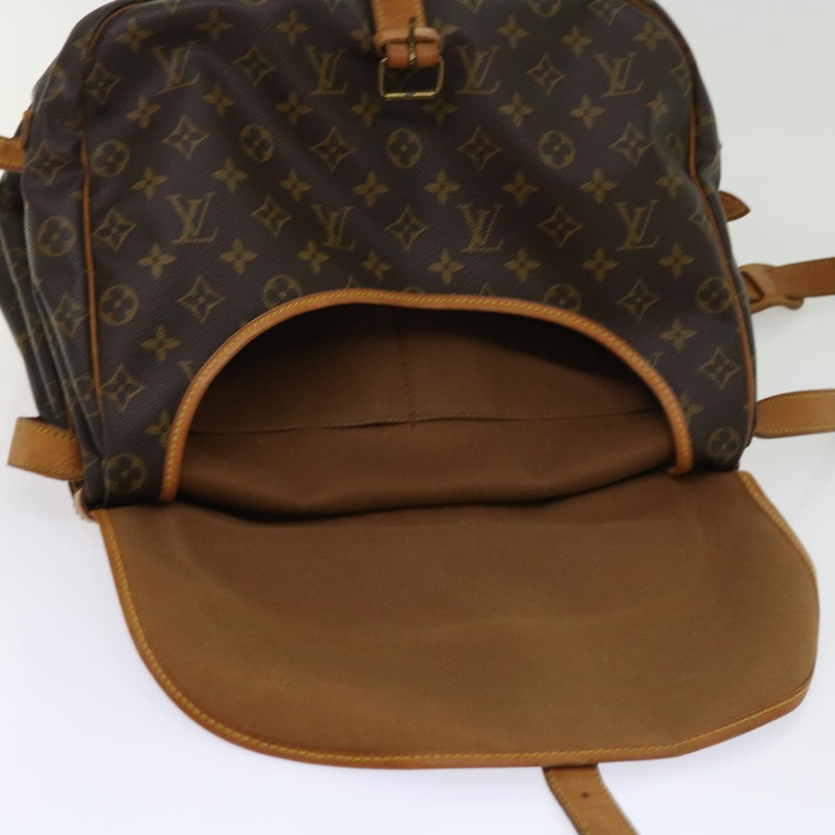 LOUIS VUITTON Monogram Saumur 35 Shoulder Bag M42254 LV Auth 61949