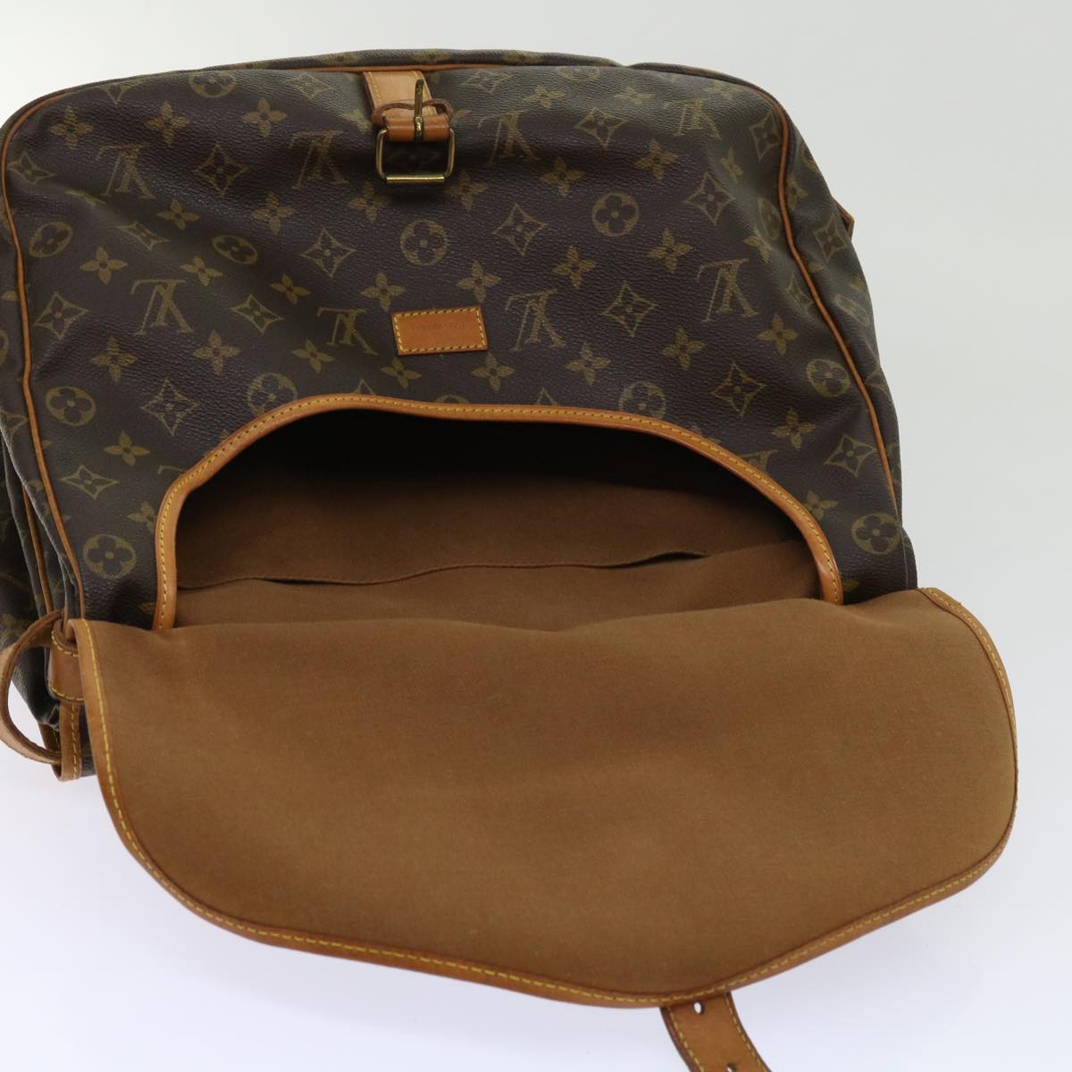 LOUIS VUITTON Monogram Saumur 35 Shoulder Bag M42254 LV Auth 61949