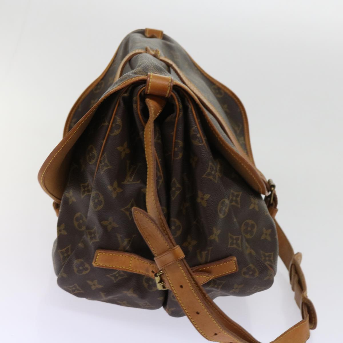 LOUIS VUITTON Monogram Saumur 35 Shoulder Bag M42254 LV Auth 61949