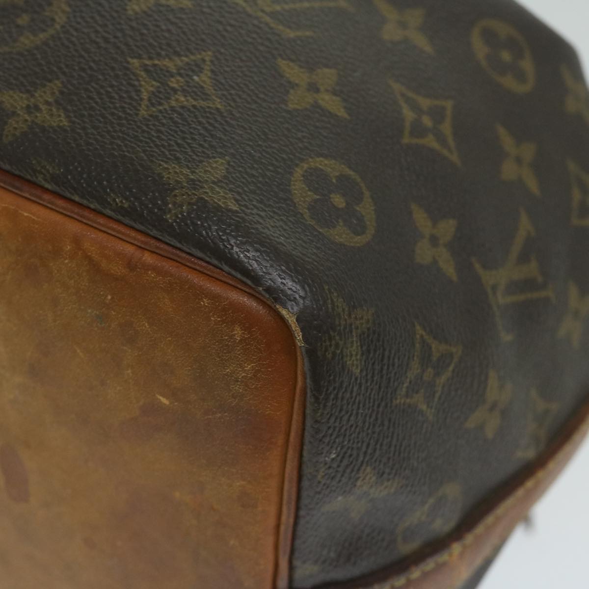 LOUIS VUITTON Monogram Petit Noe Shoulder Bag M42226 LV Auth 62304