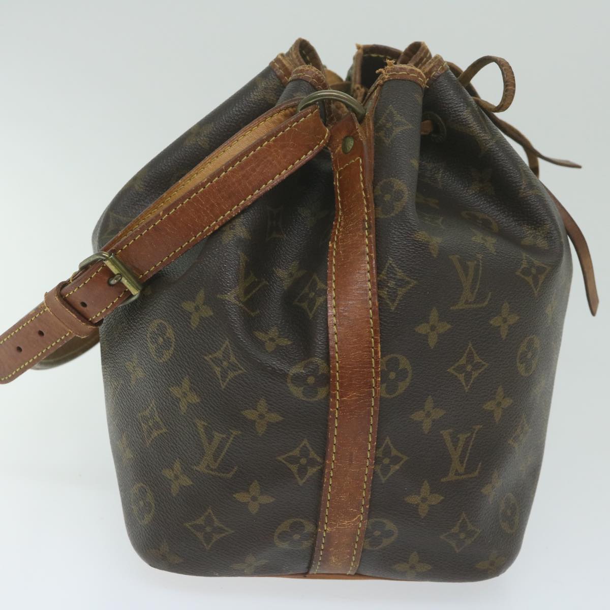 LOUIS VUITTON Monogram Petit Noe Shoulder Bag M42226 LV Auth 62304