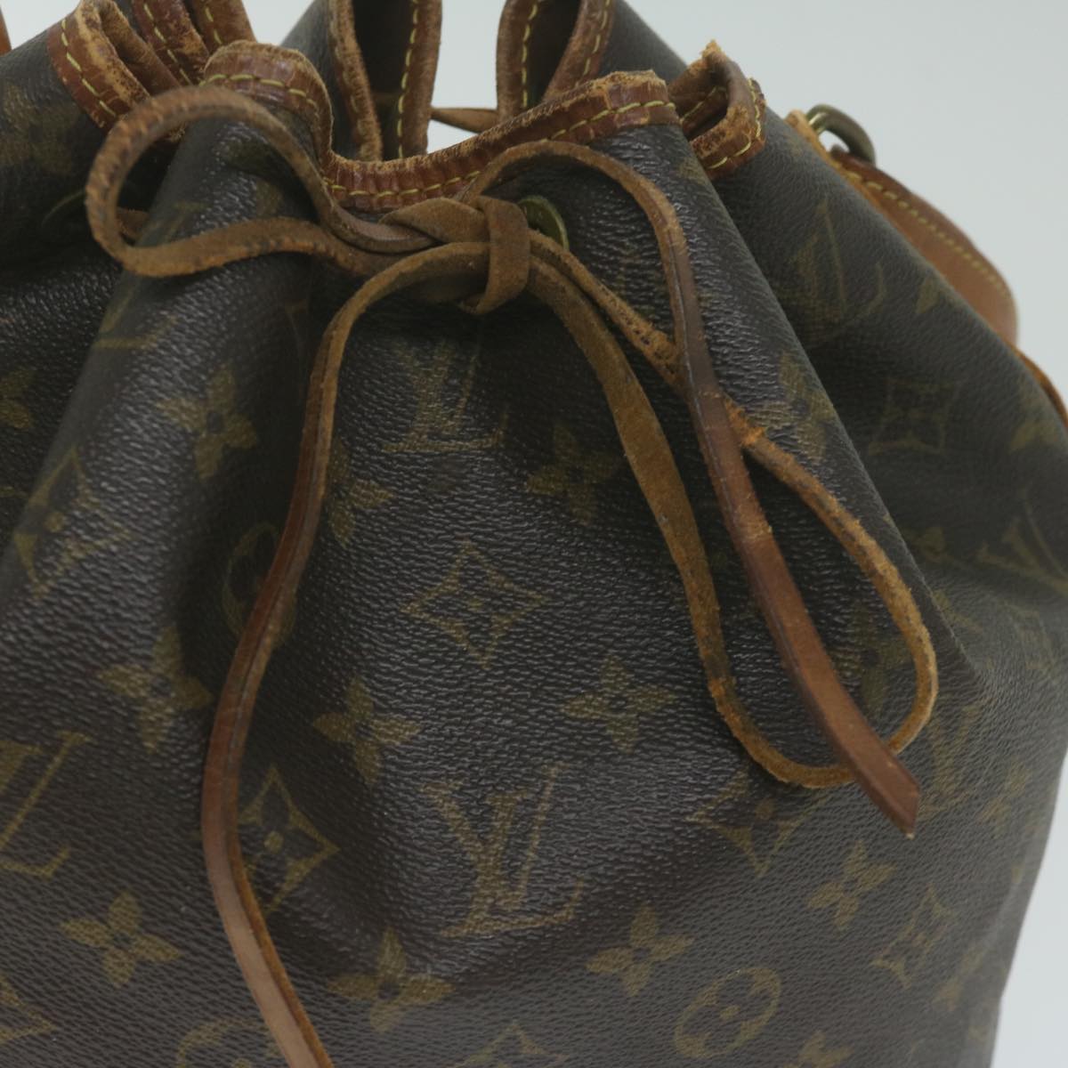 LOUIS VUITTON Monogram Petit Noe Shoulder Bag M42226 LV Auth 62304