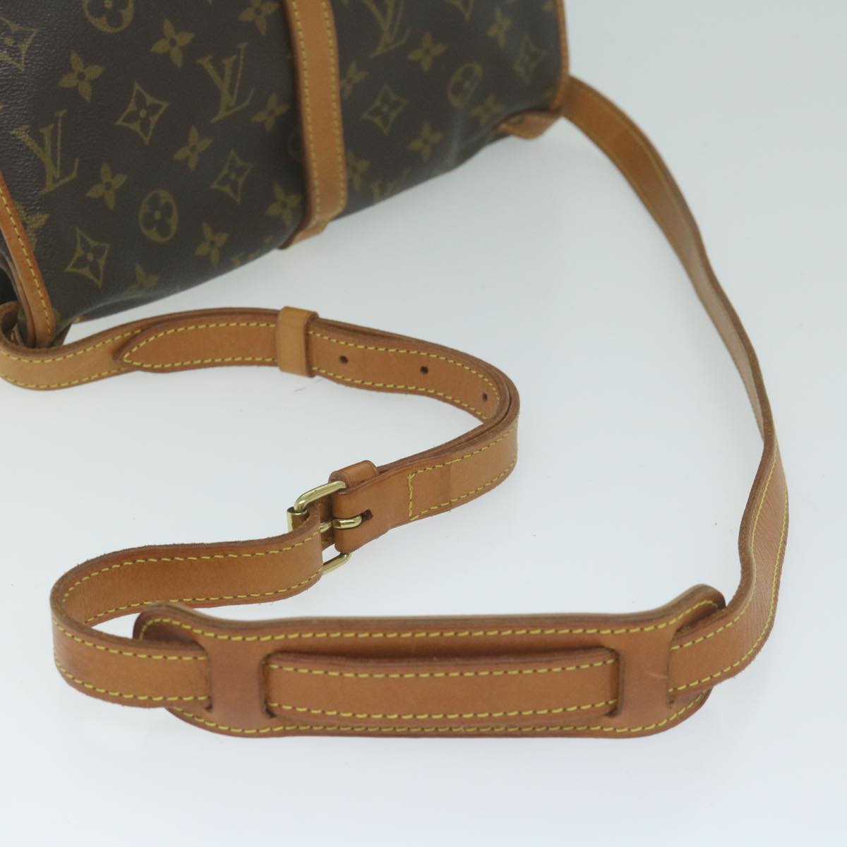 LOUIS VUITTON Monogram Saumur 30 Shoulder Bag M42256 LV Auth 62922