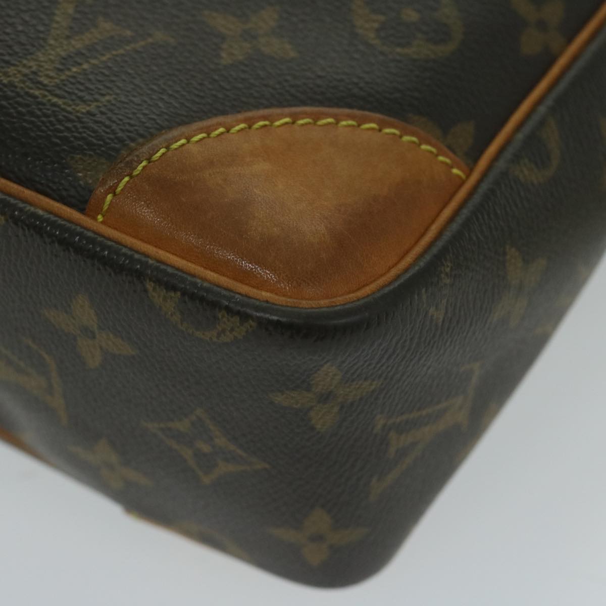 LOUIS VUITTON Monogram Trocadero 30 Shoulder Bag M51272 LV Auth 63015