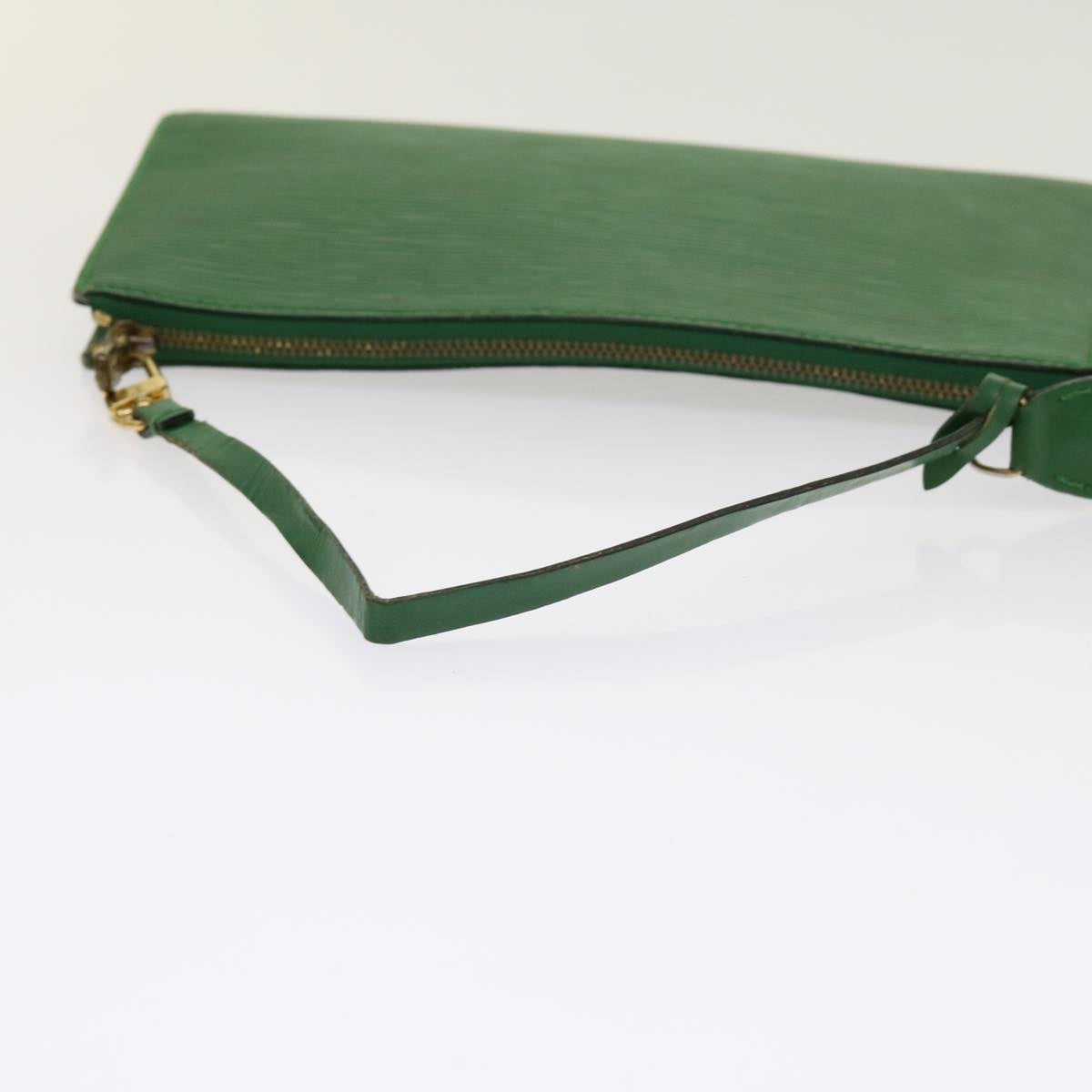 LOUIS VUITTON Epi Pochette Accessoires Pouch Green M52984 LV Auth 63051