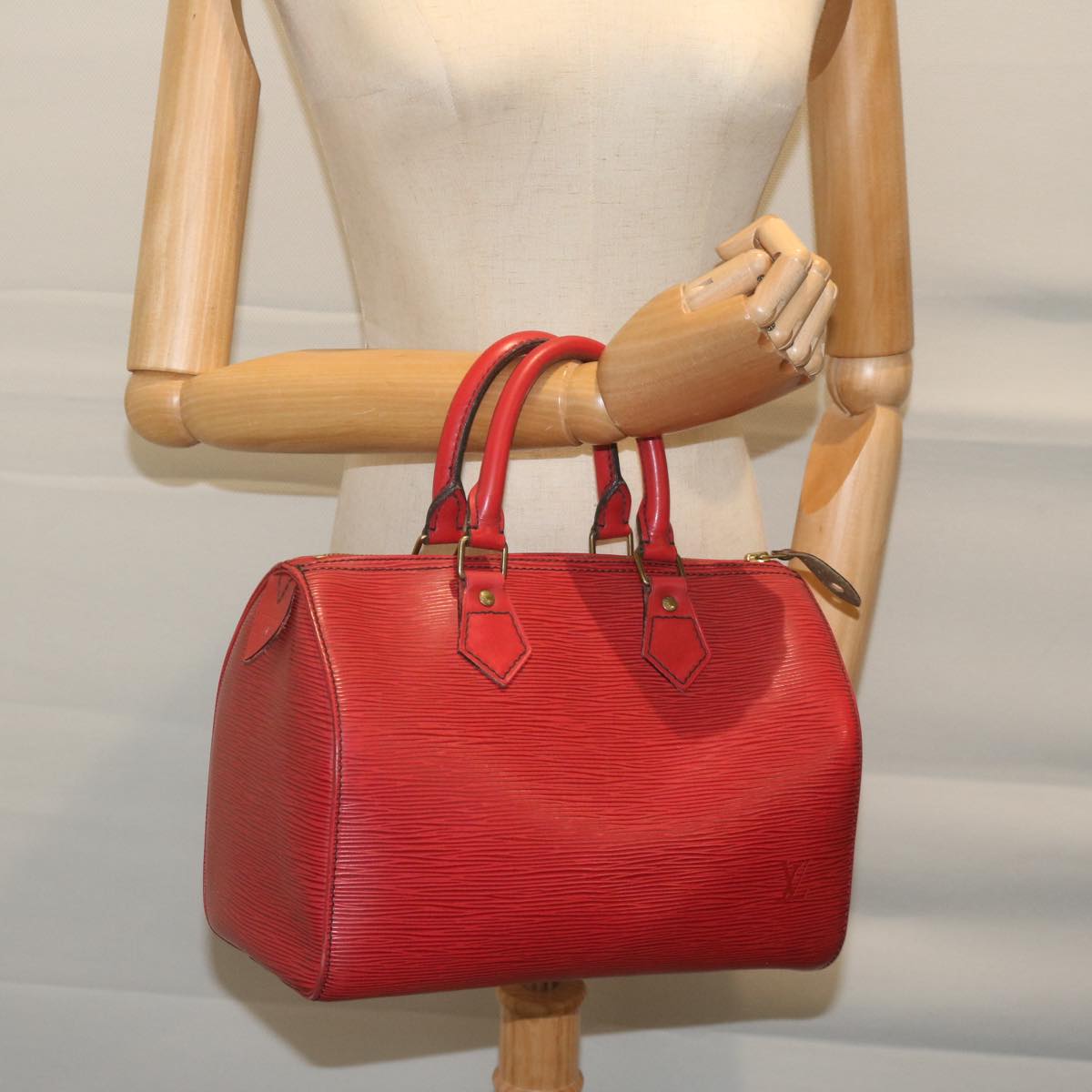 LOUIS VUITTON Epi Speedy 25 Hand Bag Castilian Red M43017 LV Auth 63241