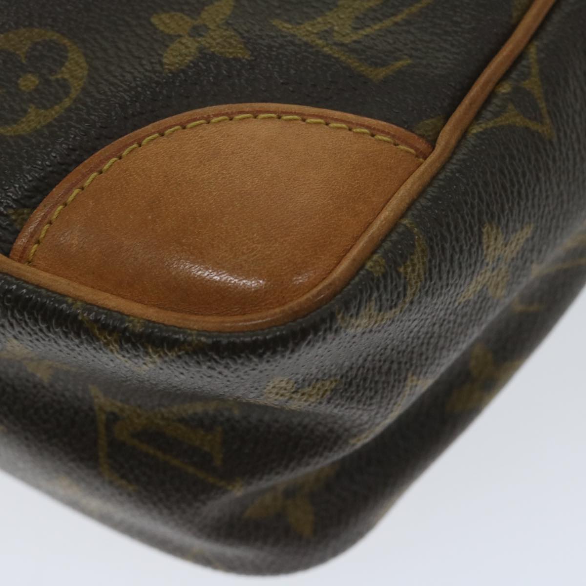 LOUIS VUITTON Monogram Danube MM Shoulder Bag M45264 LV Auth 63308