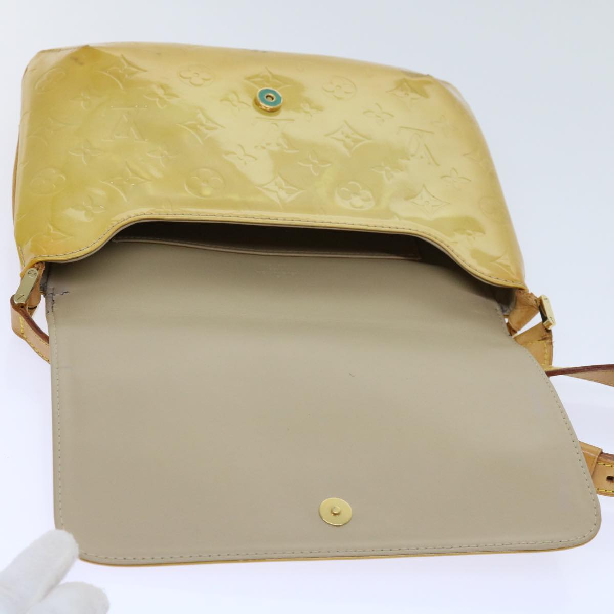 LOUIS VUITTON Monogram Vernis Thompson Street Bag Beige M91301 LV Auth 63309