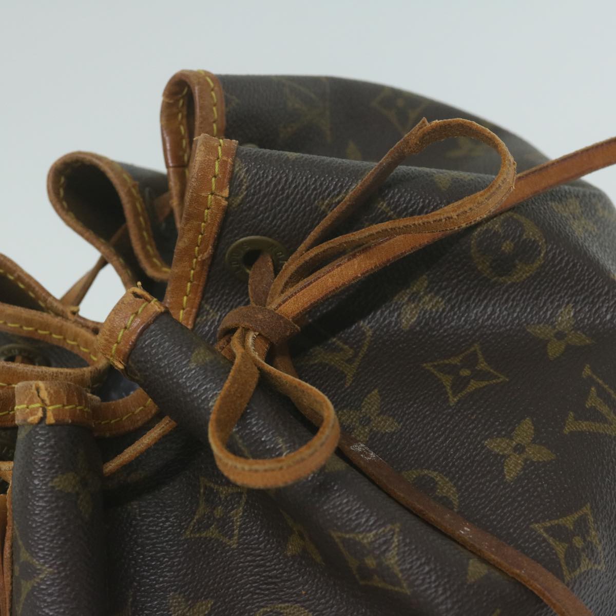 LOUIS VUITTON Monogram Petit Noe Shoulder Bag M42226 LV Auth 63348