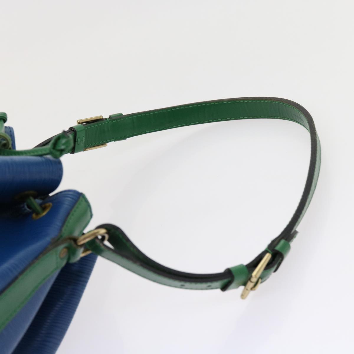 LOUIS VUITTON Epi Noe Shoulder Bag Bicolor Green Blue M44044 LV Auth 63358