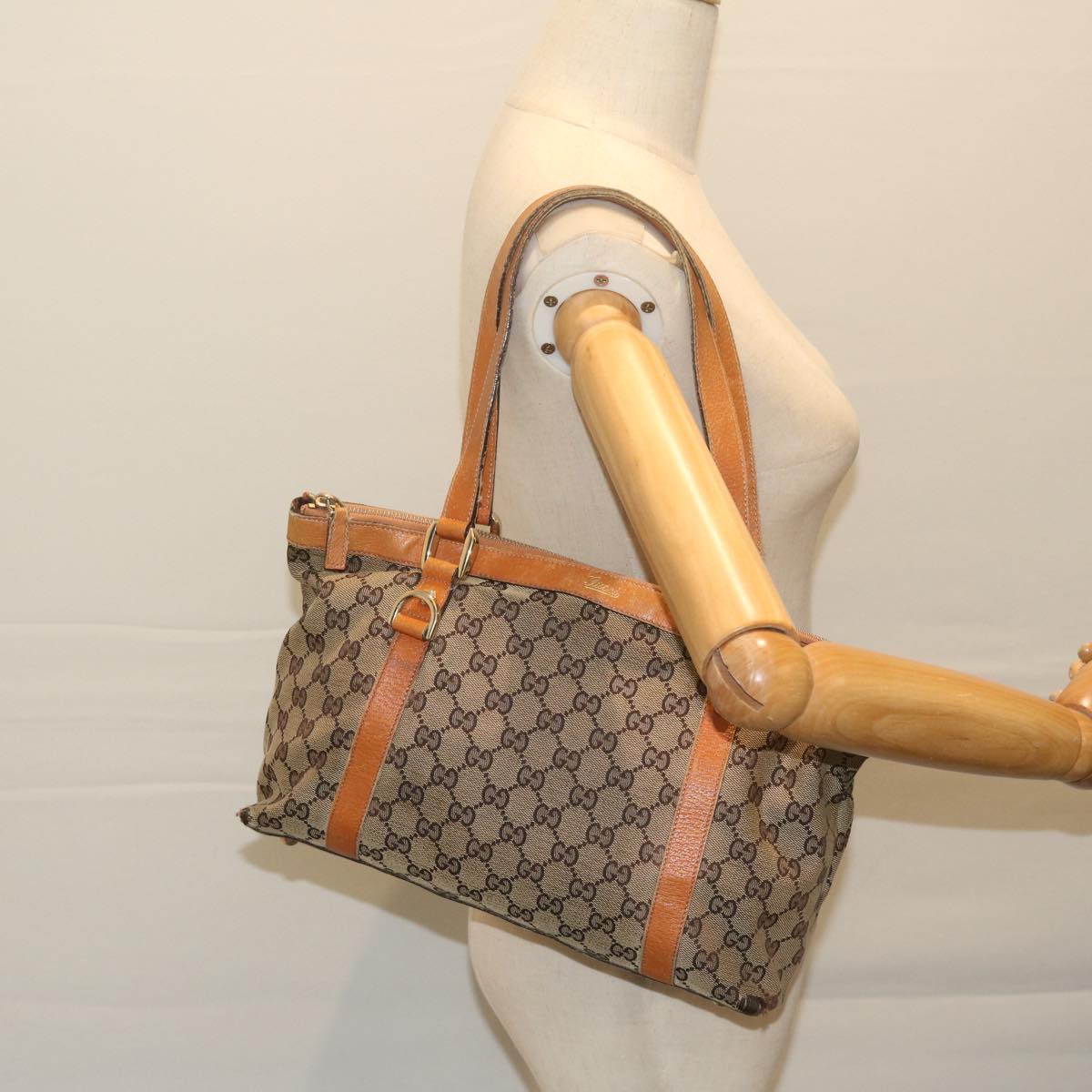 GUCCI GG Canvas Tote Bag Beige 141470 Auth 63390