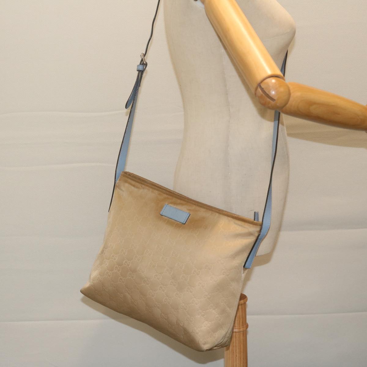 GUCCI GG Canvas Shoulder Bag Beige 314529 Auth 63529