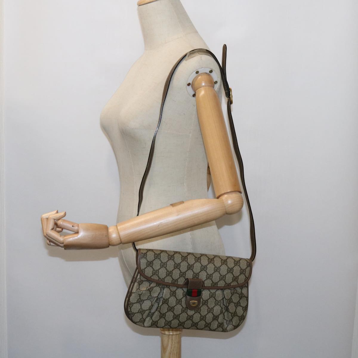 GUCCI GG Supreme Web Sherry Line Shoulder Bag Beige Red 10 02 051 Auth 63681