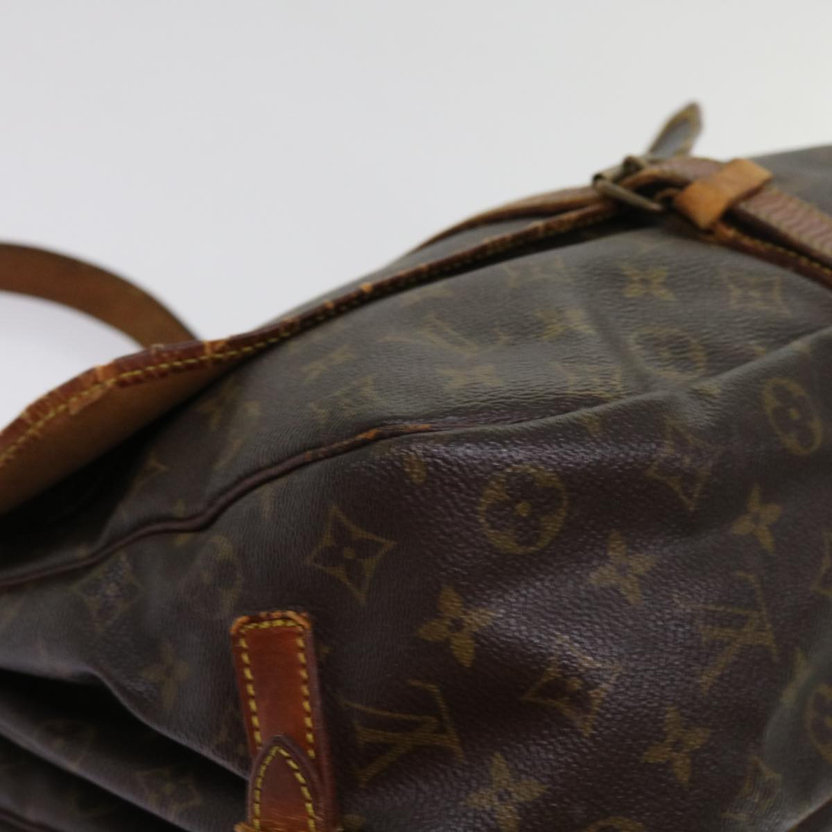 LOUIS VUITTON Monogram Saumur 35 Shoulder Bag M42254 LV Auth 63714