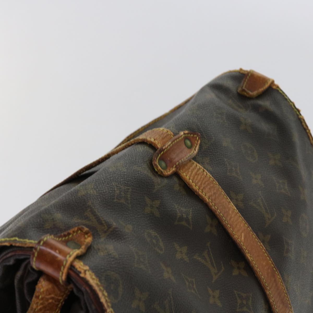 LOUIS VUITTON Monogram Saumur 35 Shoulder Bag M42254 LV Auth 63714