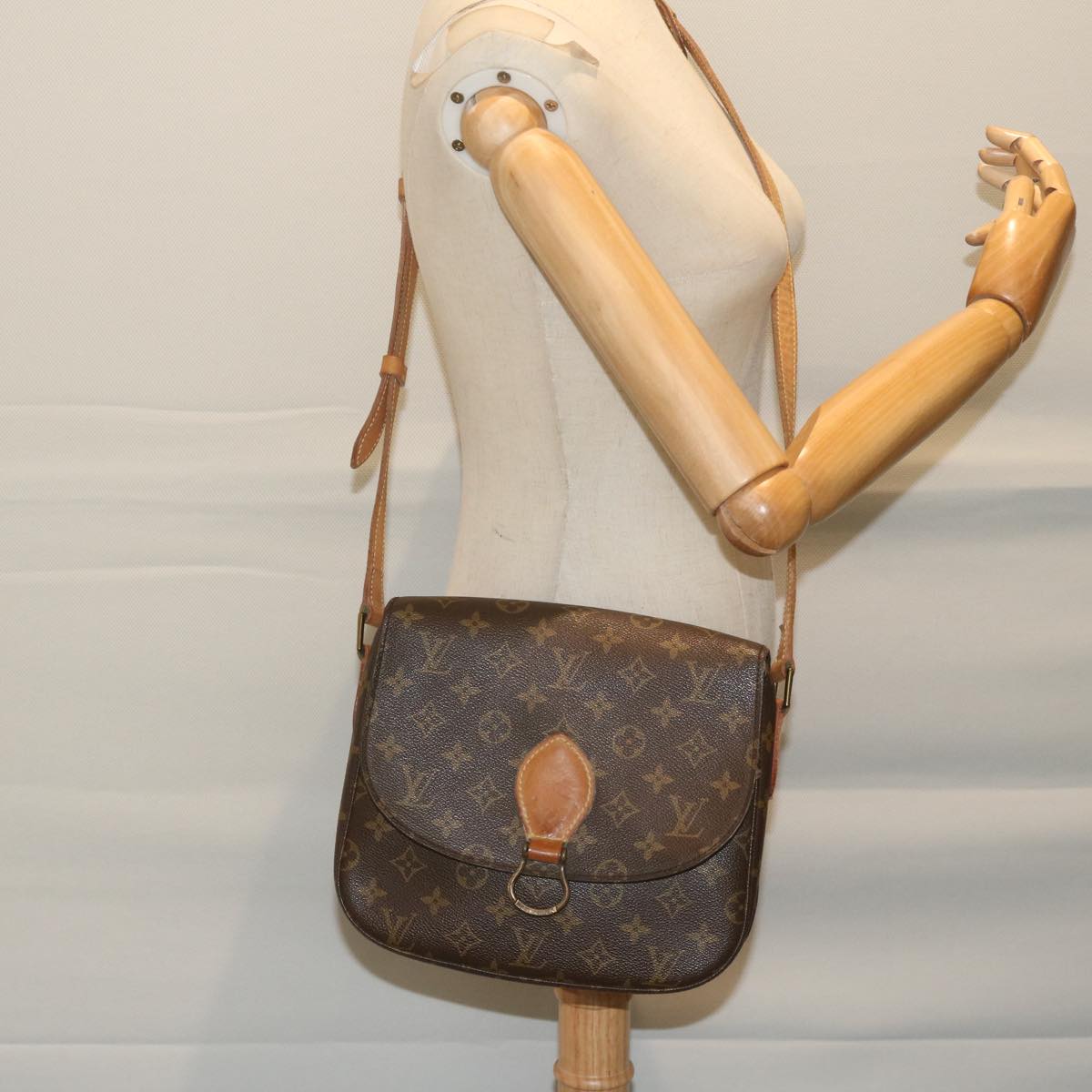 LOUIS VUITTON Monogram Saint Cloud GM Shoulder Bag M51242 LV Auth 63725