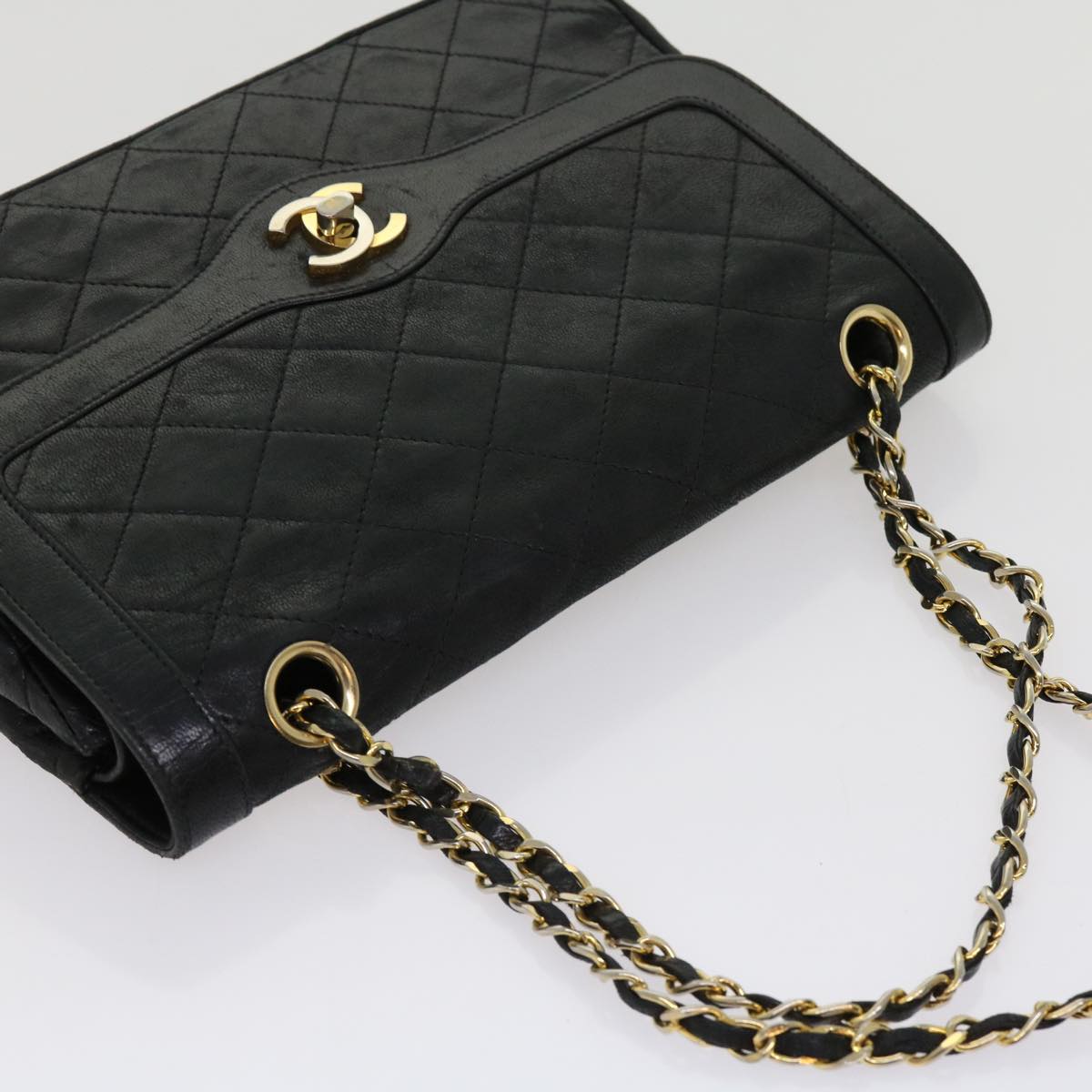 CHANEL Matelasse Turn Lock Chain Bag Lamb Skin Paris Only Black CC Auth 63771