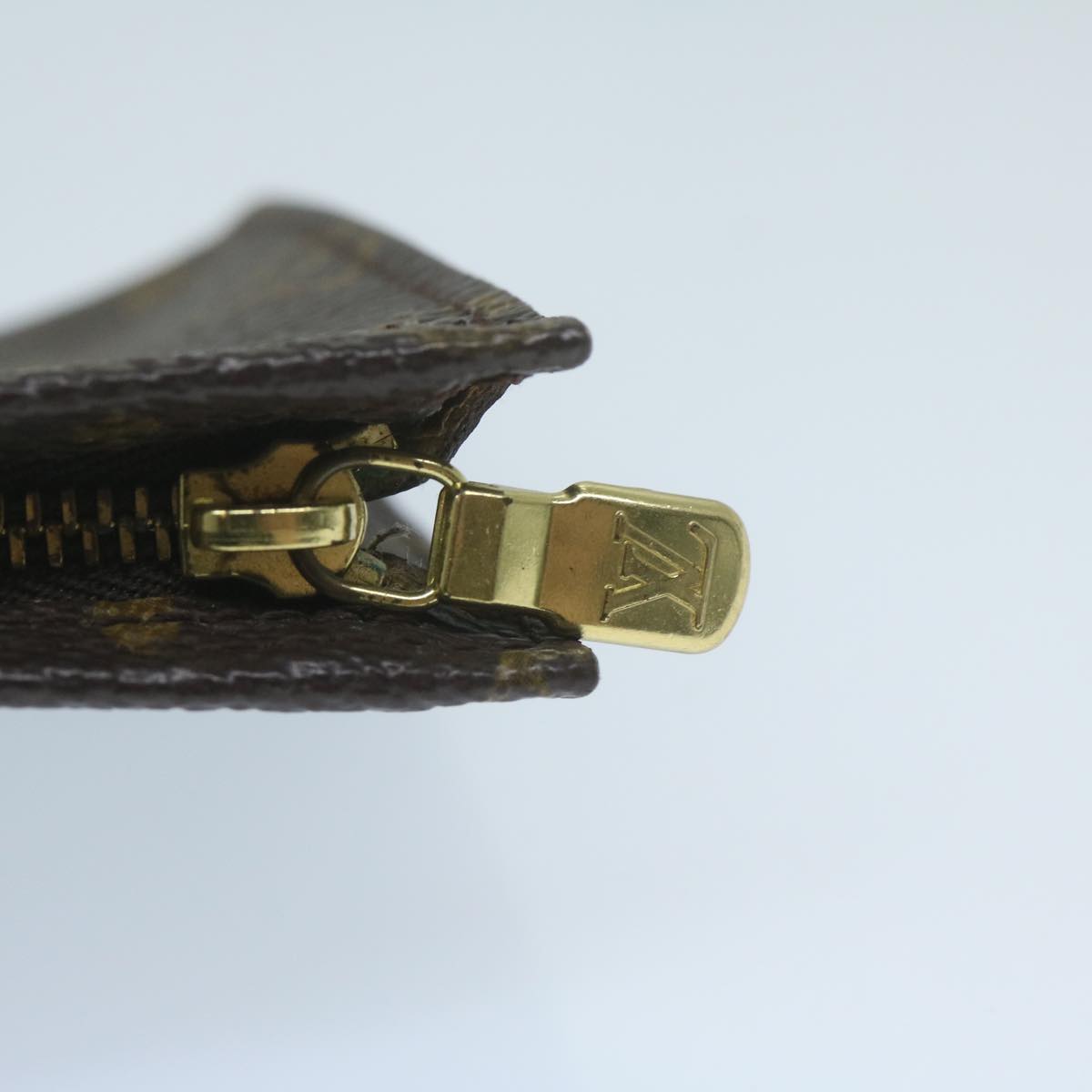 LOUIS VUITTON Monogram Bucket PM Pouch Accessory Pouch LV Auth 63868