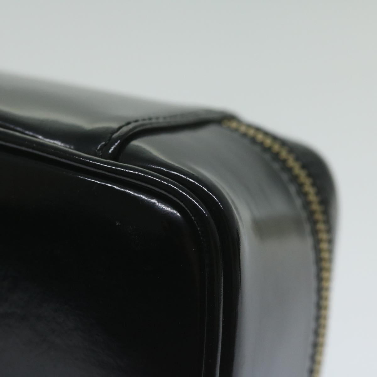 GUCCI Vanity Cosmetic Pouch Patent leather Black 032 1956 0151 Auth 63941