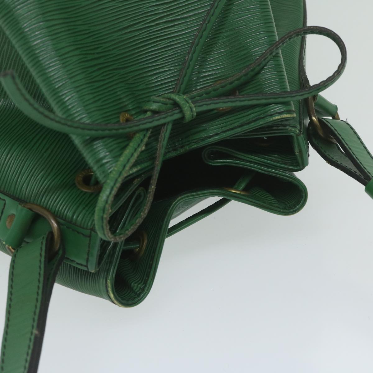 LOUIS VUITTON Epi Noe Shoulder Bag Green M44004 LV Auth 63965