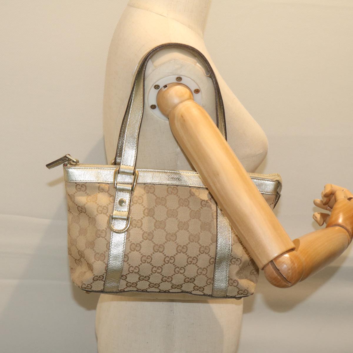 GUCCI GG Canvas Hand Bag Beige Gold Auth 64007