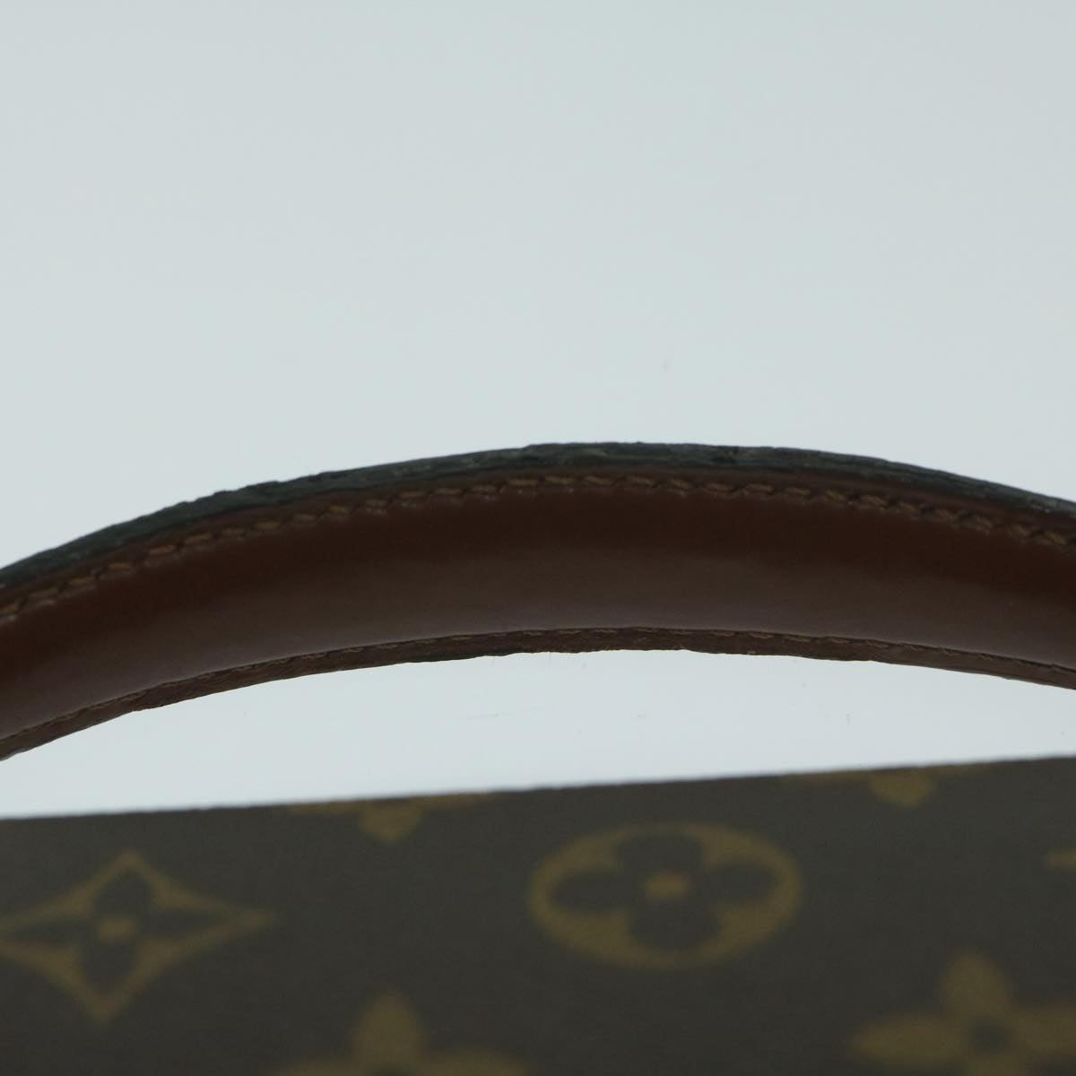 LOUIS VUITTON Monogram Porte Documents Bandouliere Bag M53338 LV Auth 64154