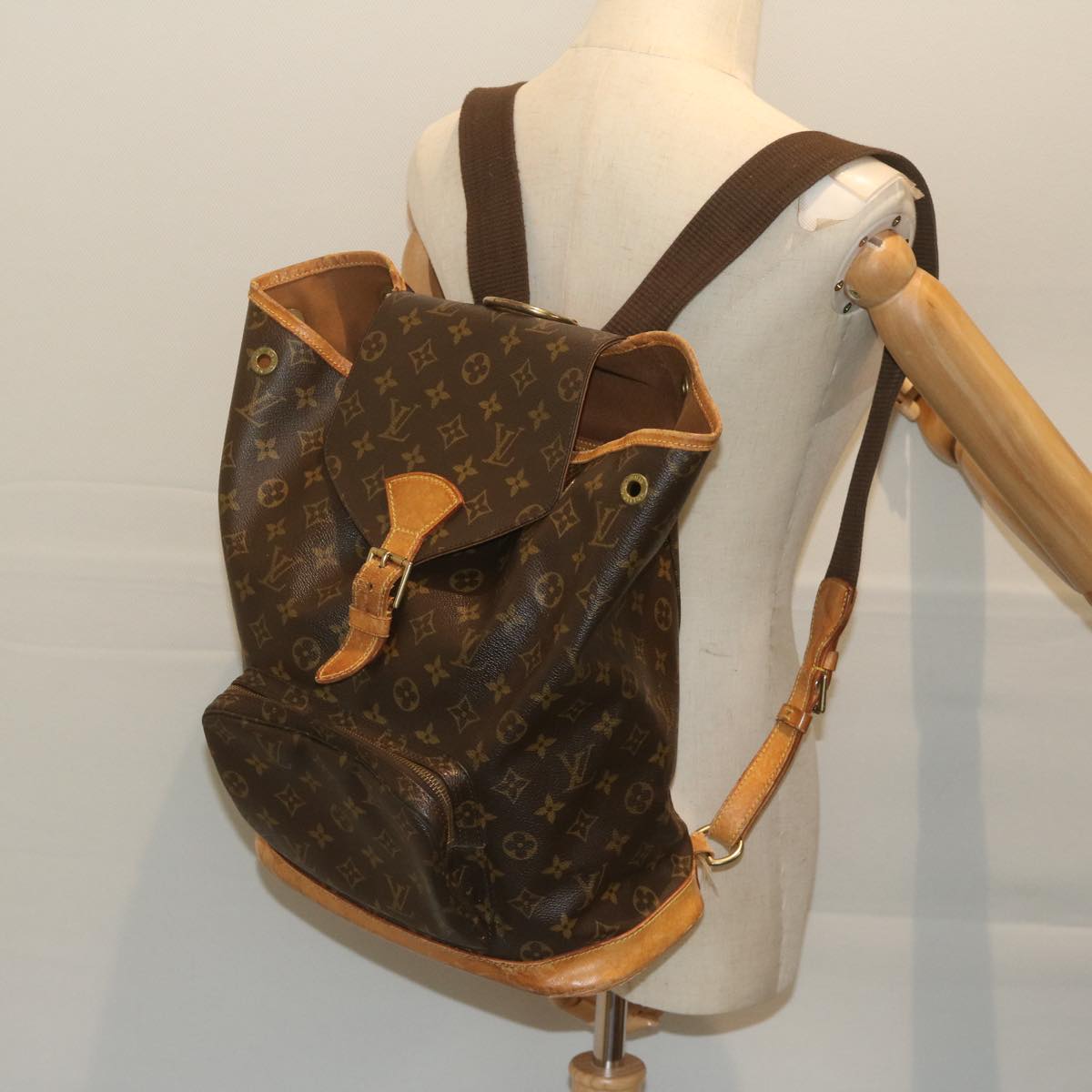 LOUIS VUITTON Monogram Montsouris GM Backpack M51135 LV Auth 64159