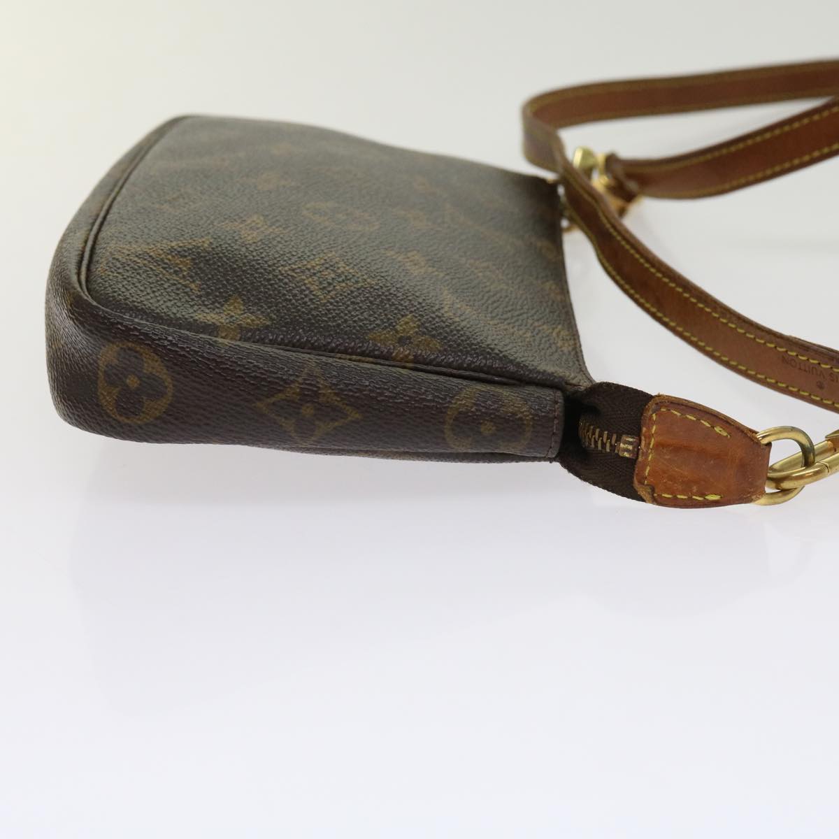 LOUIS VUITTON Monogram Pochette Accessoires Pouch M51980 LV Auth 64184