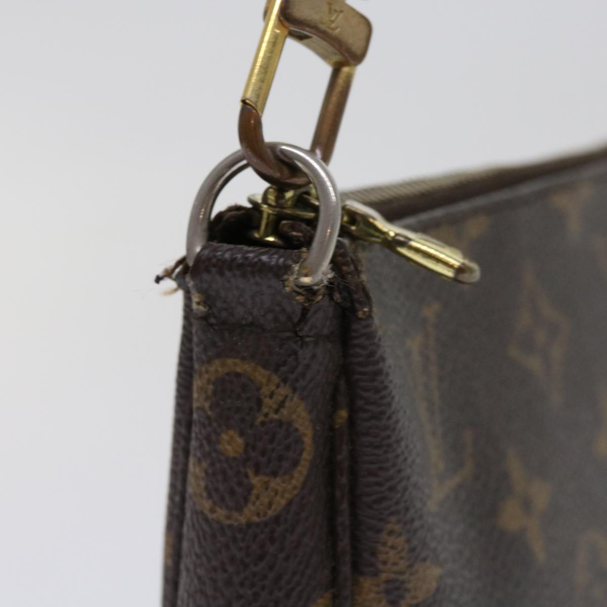 LOUIS VUITTON Monogram Pochette Accessoires Pouch M51980 LV Auth 64186