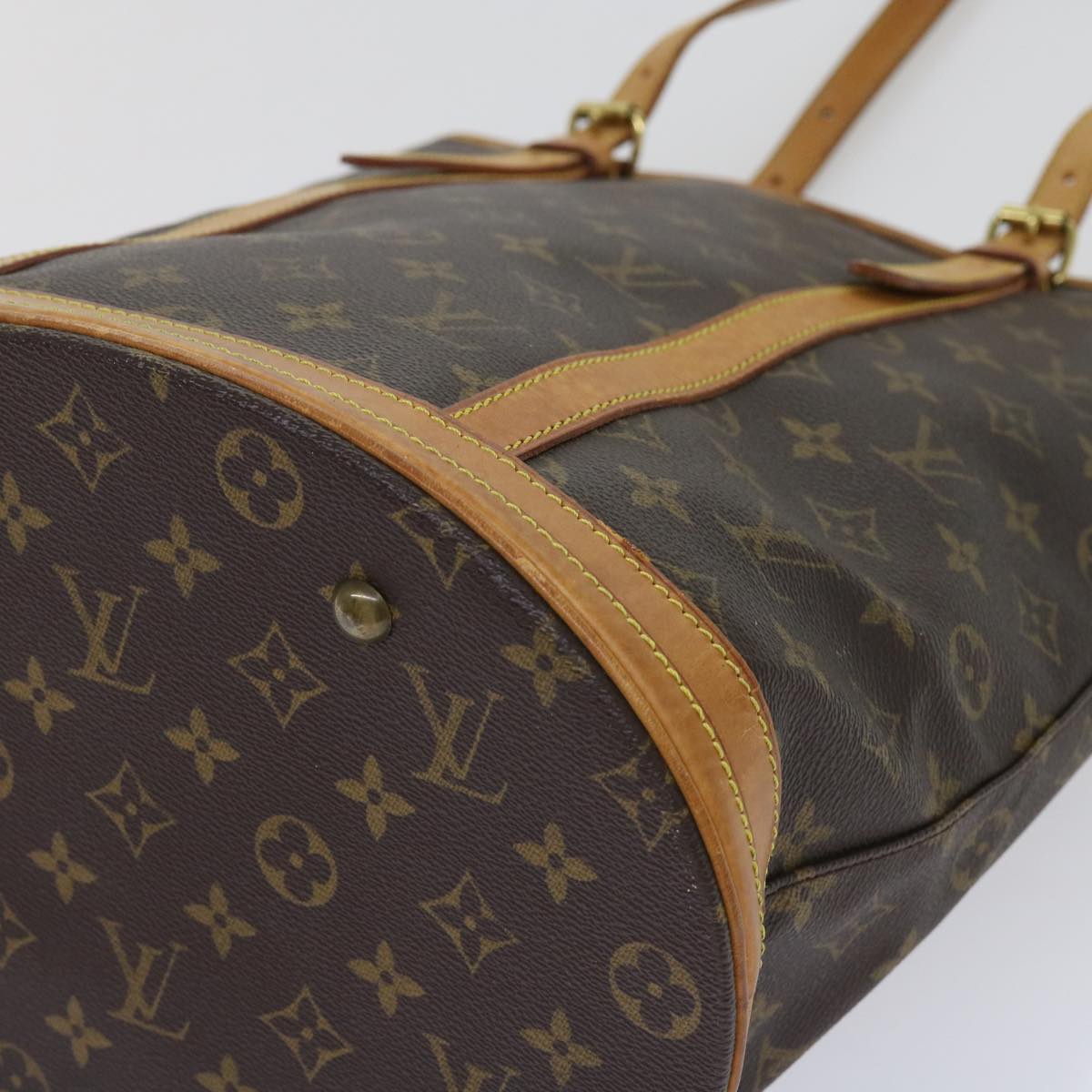 LOUIS VUITTON Monogram Bucket GM Shoulder Bag M42236 LV Auth 64243