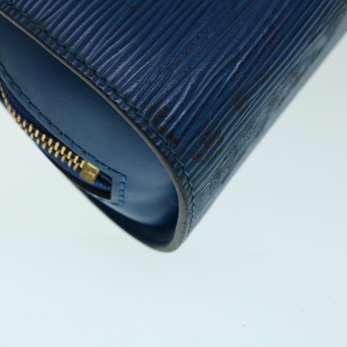 LOUIS VUITTON Epi Dauphine PM Pouch Blue M48445 LV Auth 64292