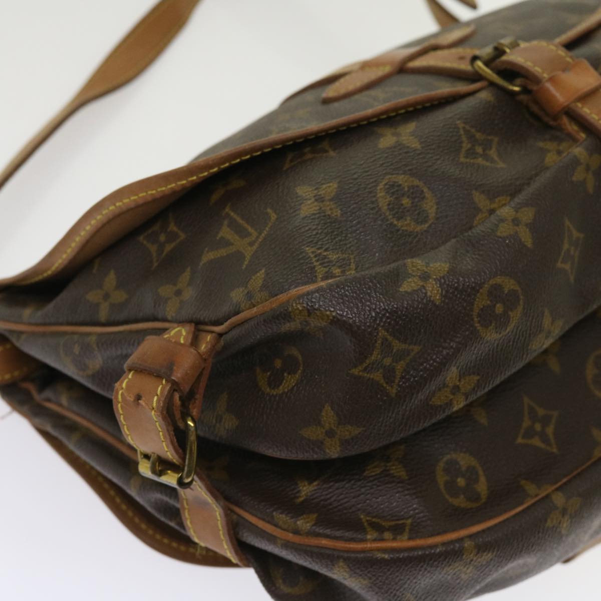 LOUIS VUITTON Monogram Saumur 30 Shoulder Bag M42256 LV Auth 64411